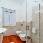 게스트하우스 Sea View Vindobona 2 Modern With Parking In Center 말리로시니