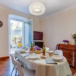 게스트하우스 Sea View Vindobona 2 Modern With Parking In Center 말리로시니