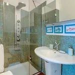 게스트하우스 Sea View Vindobona 2 Modern With Parking In Center 말리로시니