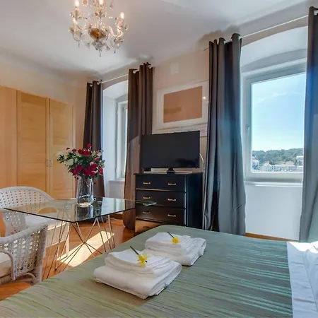 Sea View Vindobona 2 Modern With Parking In Center 게스트하우스 4*