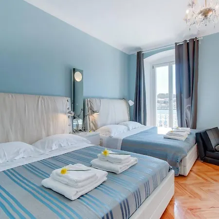 بيت ضيافة Sea View Vindobona 2 Modern With Parking In Center 4*