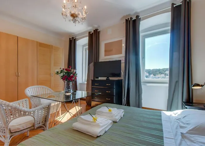 Sea View Vindobona 2 Modern With Parking In Center Pensionat 4*
